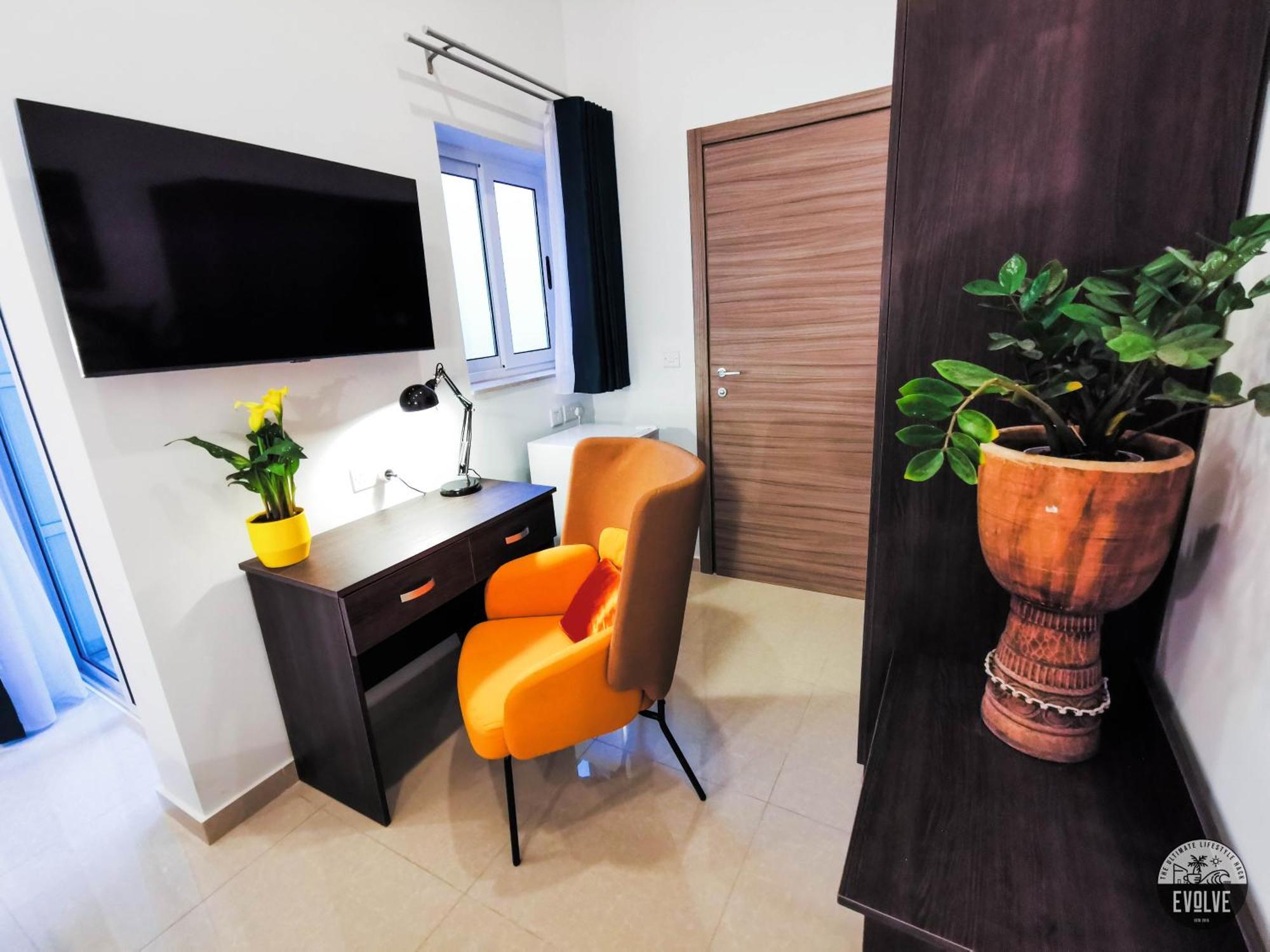 Evolve Coliving Guesthouse Sliema Ruang foto