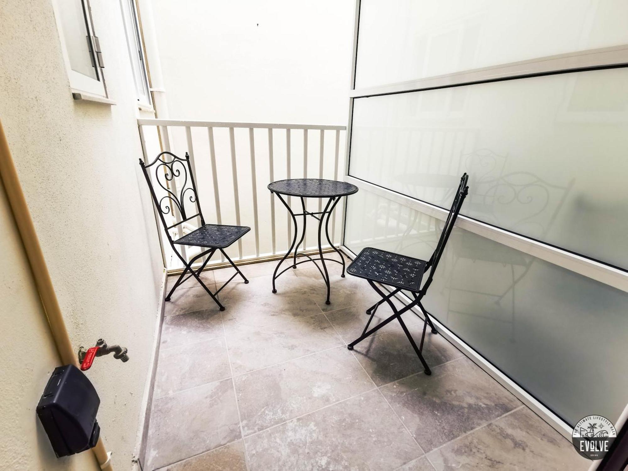 Evolve Coliving Guesthouse Sliema Ruang foto